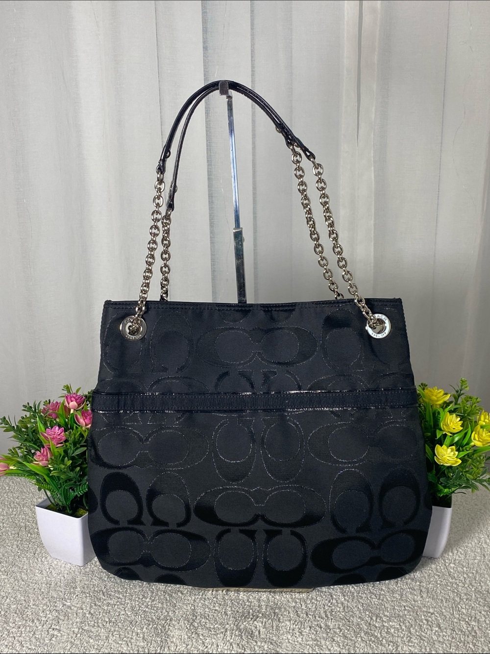 GUC Coach Black Signature Jacquard Chain-Handle Shoulder Bag - Picture 3 of 8